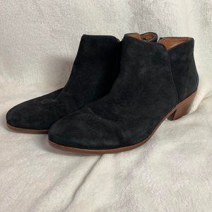 Sam Edelman Petty Black Suede Booties Size 8